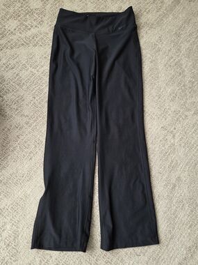 Nike Black Straight Leg Yoga Pants
